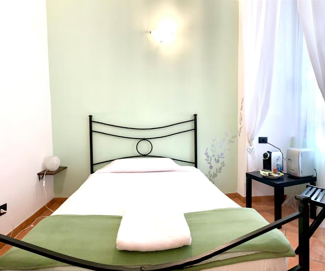 Affittacamere Virginia'S Rooms Генуя Экстерьер фото