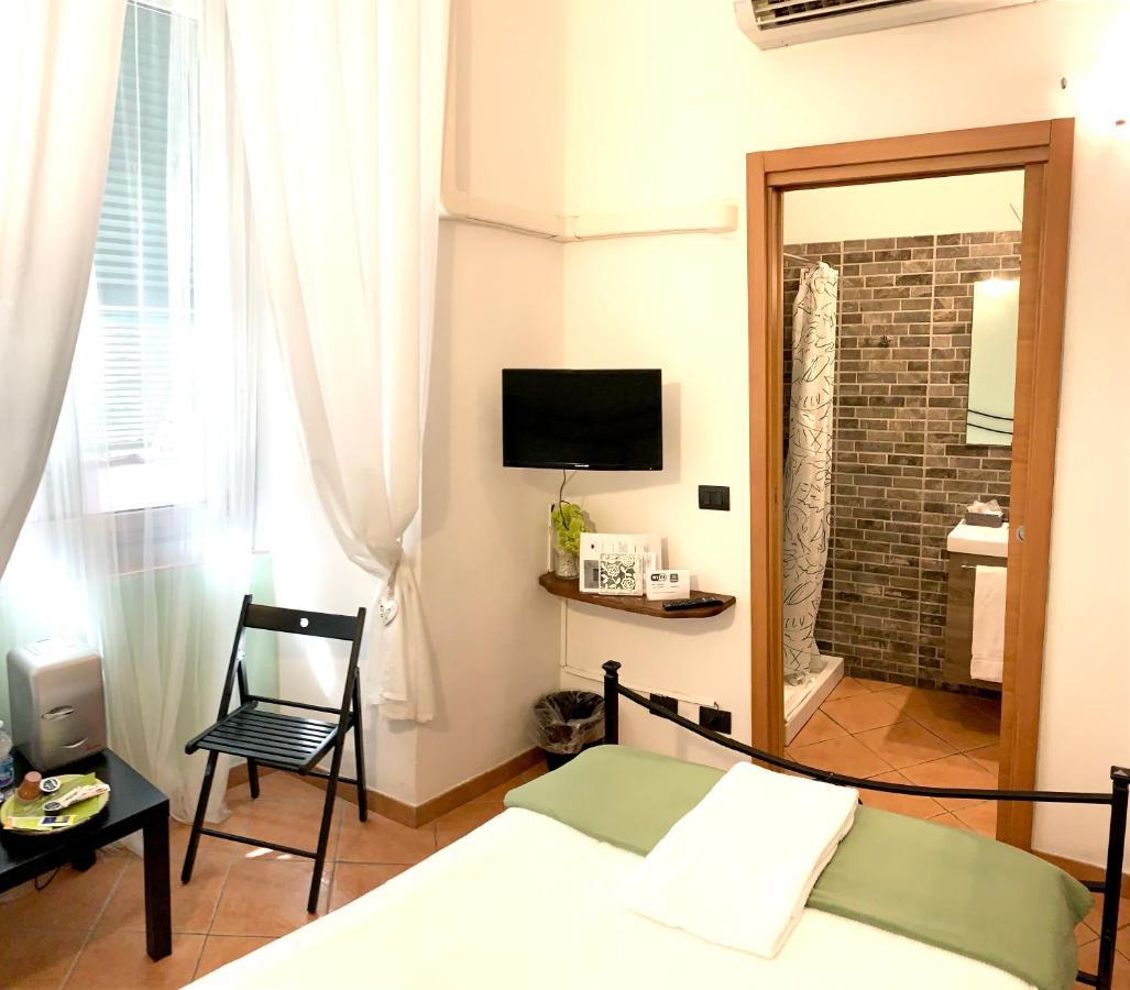 Affittacamere Virginia'S Rooms Генуя Экстерьер фото