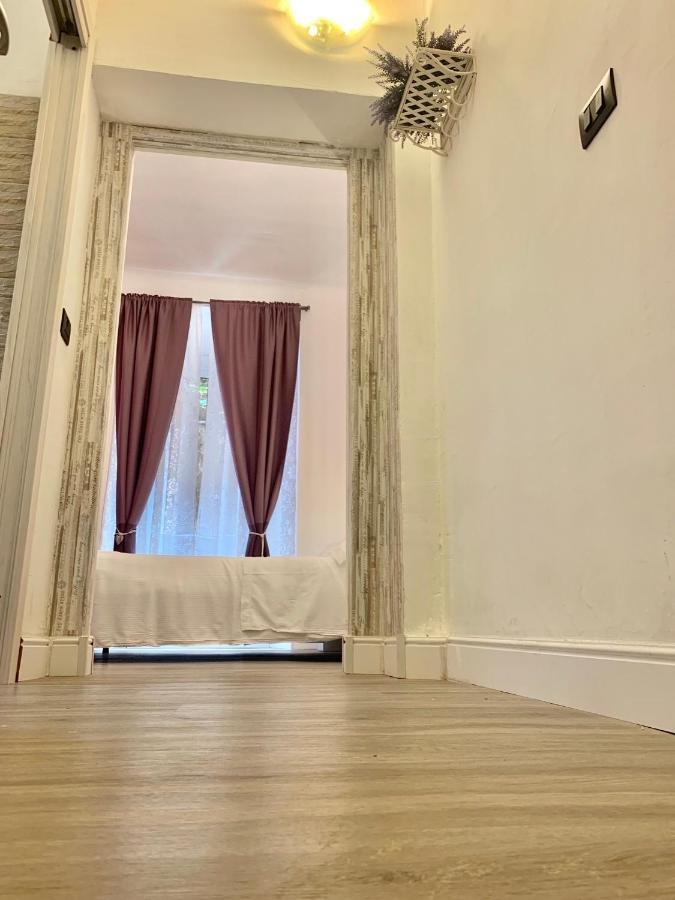 Affittacamere Virginia'S Rooms Генуя Экстерьер фото